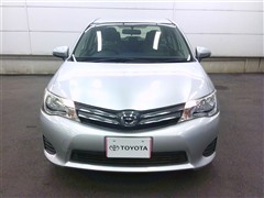 カローラアクシオ X