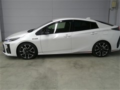 プリウスPHEV S GRスポーツ