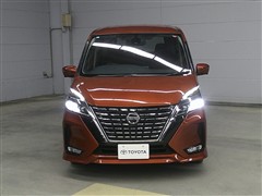 セレナ ハイウェイスター V