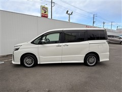 ヴォクシーHEV ZSキラメキ3