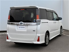 ヴォクシーHEV ZSキラメキ3