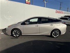 プリウス Aツーリングセレクション