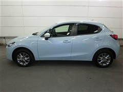 MAZDA2 15サンリットシトラス