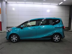 シエンタ HEV G クエロ