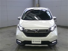 フリードHEV クロスター