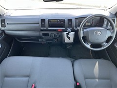 ハイエースバン DX