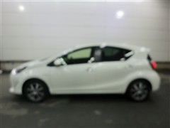 アクア Sスタイルブラック