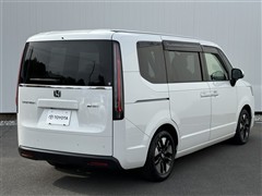 ステップワゴン E:HEV エアー