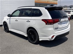 アウトランダーPHEV ブラックED