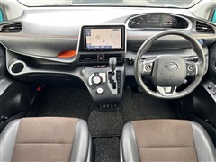 シエンタHEV  G クエロ