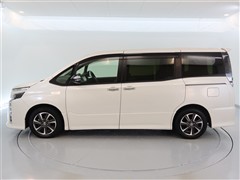 ヴォクシー ZS キラメキ 3