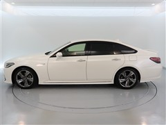 クラウン HV RS アドバンス