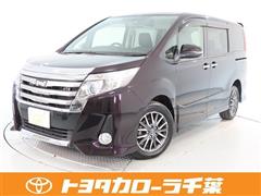 トヨタ　ノア Si 4WD