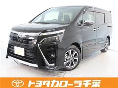 トヨタ　ヴォクシー ZS キラメキ 2