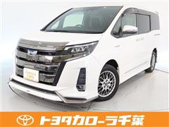 トヨタ　ノア HV Si