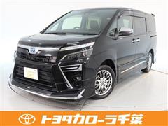 トヨタ　ヴォクシー HV ZS キラメキ 3