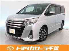 トヨタ　ノア Si 4WD