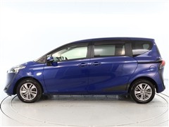 シエンタ HV ファンベースG クエロ