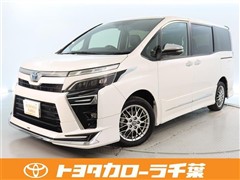 ヴォクシー HV ZS キラメキ 3