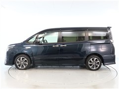 ヴォクシー ZS キラメキ 3