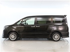 ヴォクシー HV ZS キラメキ 3