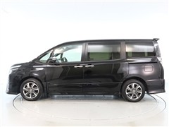 ヴォクシー ZS キラメキ 3