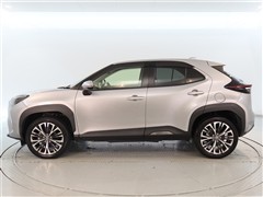 ヤリスクロス HV Z