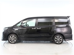 ヴォクシー ZS キラメキ 3