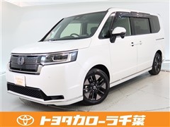 ステップワゴンe:HEVスパーダ