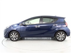 アクア S スタイルブラック