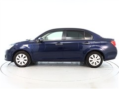 カローラアクシオ 1.5G