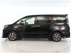 ヴォクシー ZS キラメキ 3