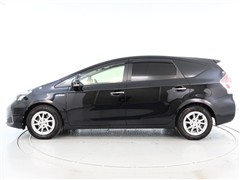 プリウスアルファSチューンブラック2