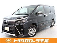 ヴォクシー HV ZS キラメキ 3