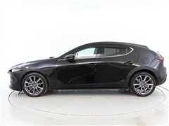 MAZDA3 FASTBACK XDプ