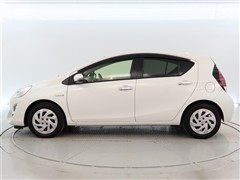 アクア S スタイルブラック