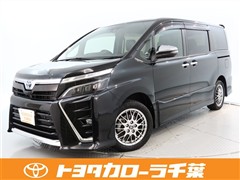 トヨタ ヴォクシー HV ZS キラメキ 3
