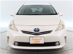 プリウスアルファ S