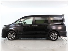 ヴォクシー ZS キラメキ 3