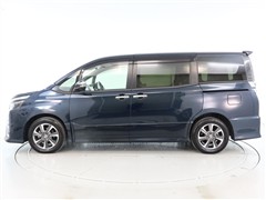 ヴォクシー ZS キラメキ 3