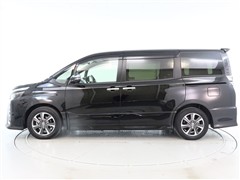 ヴォクシー ZS キラメキ 3