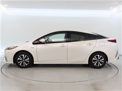 プリウスPHV A