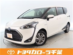 トヨタ　シエンタ HV G クエロ
