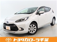 トヨタ　アクア Z