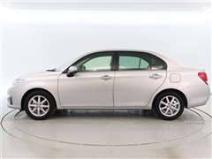 カローラアクシオ 1.5 LUXEL