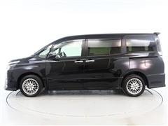 ヴォクシー HV ZS キラメキ 3