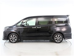 ヴォクシー ZS キラメキ 2