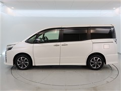 ヴォクシー ZS キラメキ 3