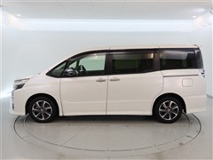 ヴォクシー ZS キラメキ 3