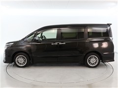 ヴォクシー HV ZS キラメキ 3